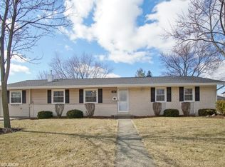 518 N Glenn Dr, Palatine, IL 60074