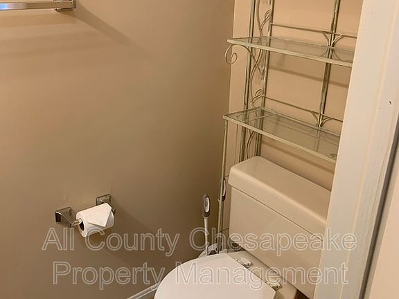 5th image of 1119 Robin Hill Ct