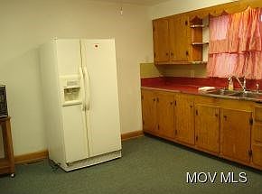 2nd image of 722 Hill St
