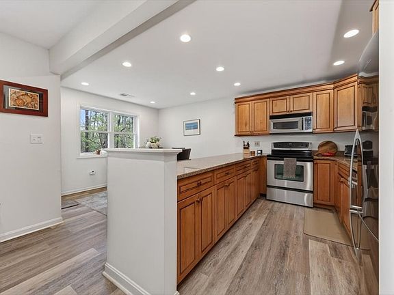 4th image of 3502 Tuckers Ln Unit 3502
