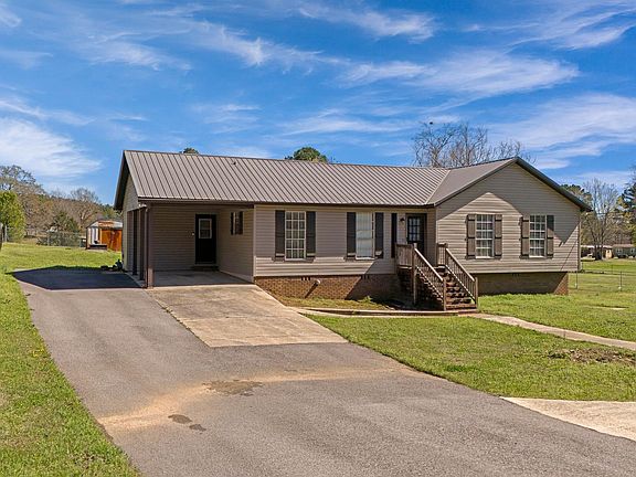 3rd image of 416 Toadvine Rd