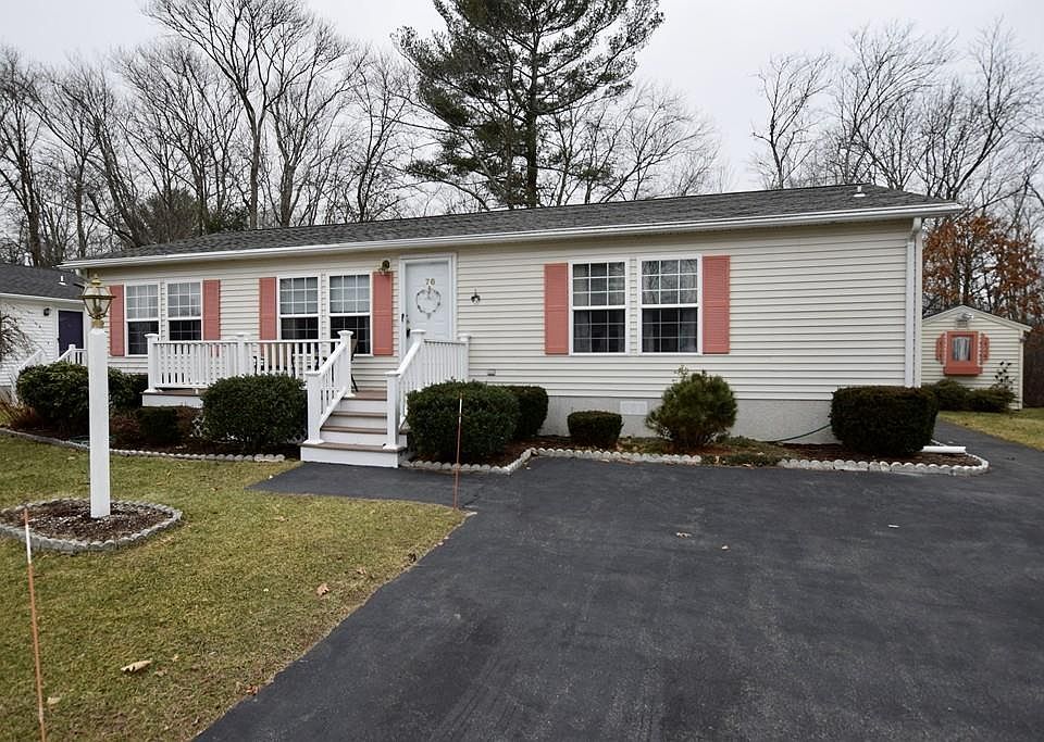 1st image of 76 Country Dr
