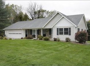 518 6th St, Plainwell, MI 49080