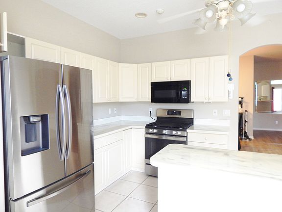 5th image of 4590 Brantford Ct