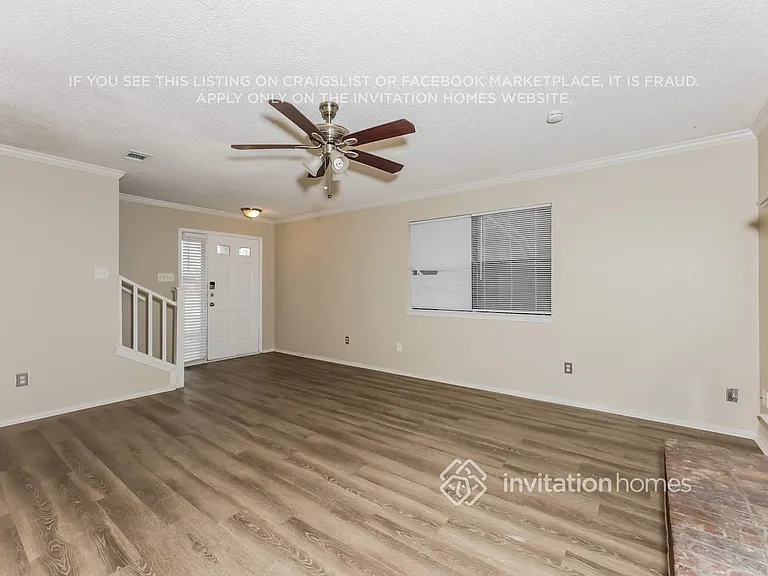 1456 Thistlewood Ln — Photo 5