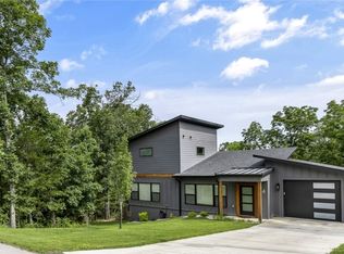 4 Sable Ln, Bella Vista, AR 72715