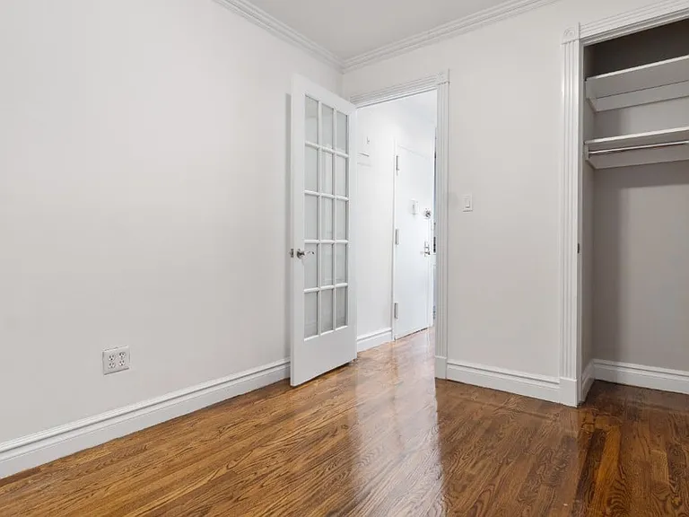 221 Mott St #14 — Photo 5
