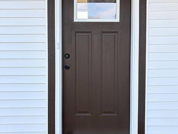 2nd image of 4622 9th St NE