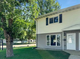 1 Westfield Cir, Minot, ND 58701