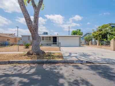 7865 Cantaloupe Ave, Panorama City, CA, 91402