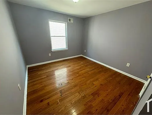 327 W Runyon St #1 — Photo 3