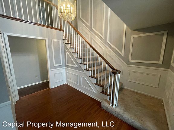 3rd image of 3220 Marias Dr