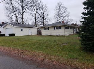 165 W Lafayette St, Constantine, MI 49042