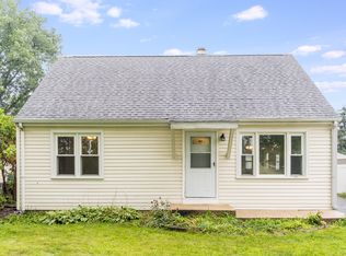 3902 Liberty Blvd, Westmont, IL