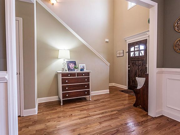3rd image of 121 Doe Meadow Ln NW