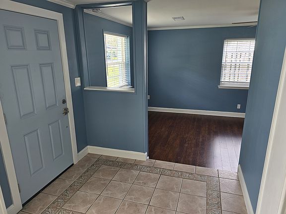 3rd image of 4045 Bunnell Dr