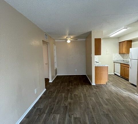 4th image of 3245 Bonnie Dr #127
