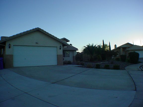 2nd image of 13551 Thistle St