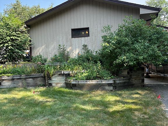 5th image of 6591 Manchester Ln
