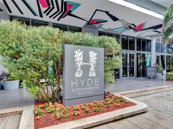 121 NE 34th St, Miami, FL