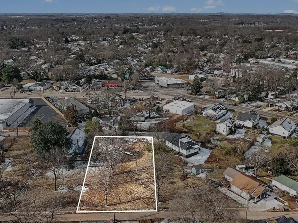 13 Glass St, Greenville, SC 29609