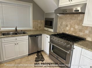 208 41st St #208, Newport Beach, CA 92663