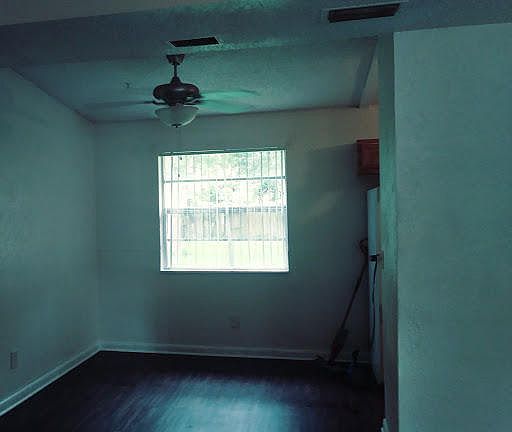 5th image of 7926 Dubois Dr