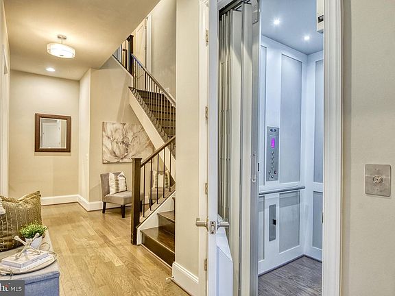 4th image of 20418 Northpark Dr