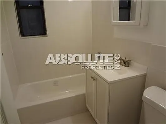Rented by Absolute Properties of NYC | media 37