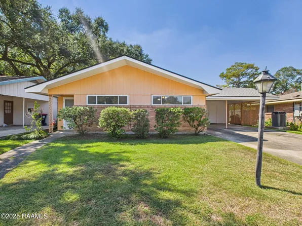 202 Dryades Ln, Lafayette, LA 70503