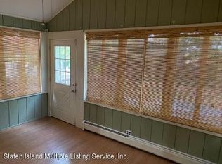 39 Luke Ct, Staten Island, NY 10306