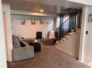 110 S 19th St APT B, Colorado Springs, CO 80904