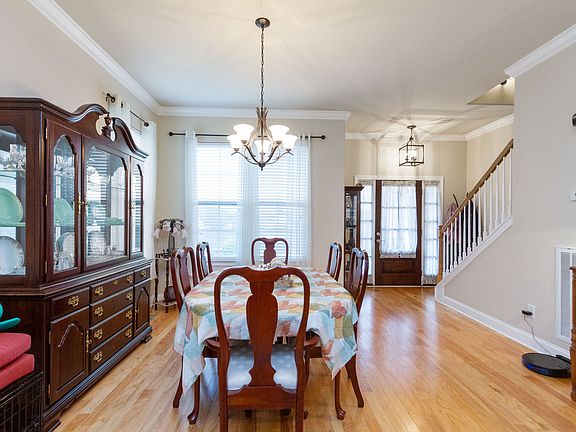 5th image of 4406 Maplestone Ln