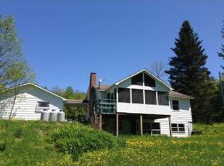 2559 McKinstry Hill Rd, Hyde Park, VT 05655