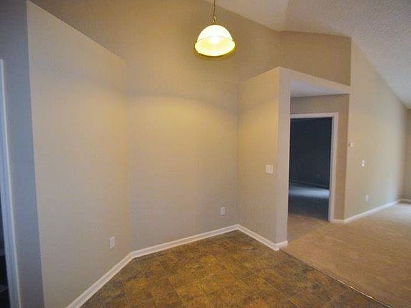 5th image of 300 W Betony Branch Way