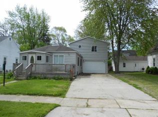 6339 Kilgour St, Marlette, MI 48453