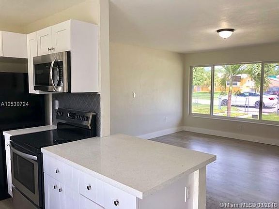 4th image of 17200 NW 10th Ct