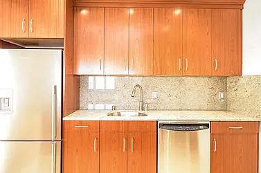 Sold by Avenue Sotheby's International Realty