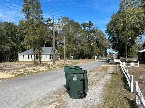 5th image of 403 S 20th St