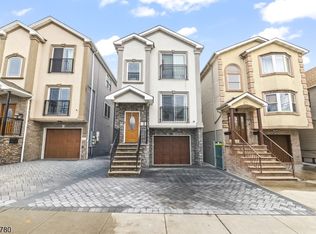 56 Delaware St, Elizabeth, NJ 07206