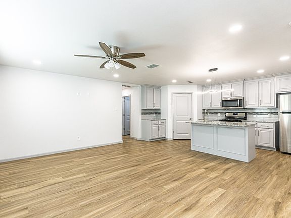 5th image of 1201 N Essex Ave