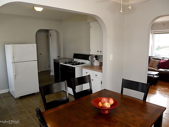 4th image of 29 Beechhurst Ave