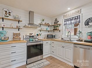 148 Mingus Cove Rd, Canton, NC 28716