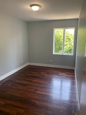 Rented by Pear NYC LLC | media 5