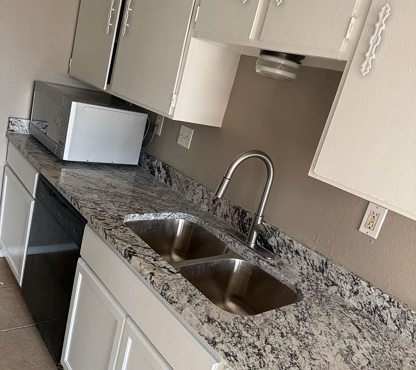 1st image of 110 S 19th St #114F