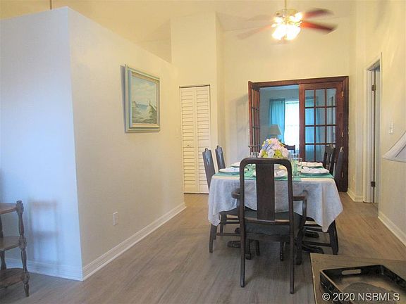 5th image of 2924 Sabal Palm Dr