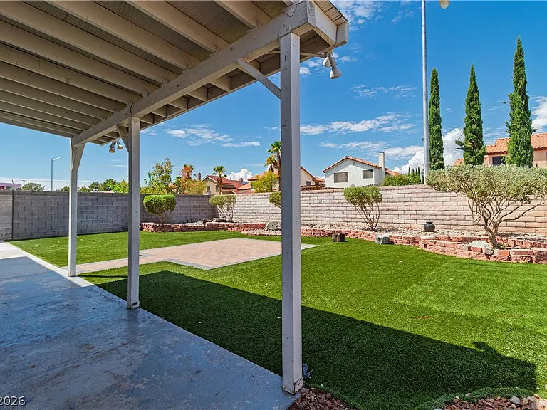 4815 Castle Rock Ct — Photo 34