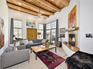 4245 Howling Wolf Ln, Santa Fe, NM 87507