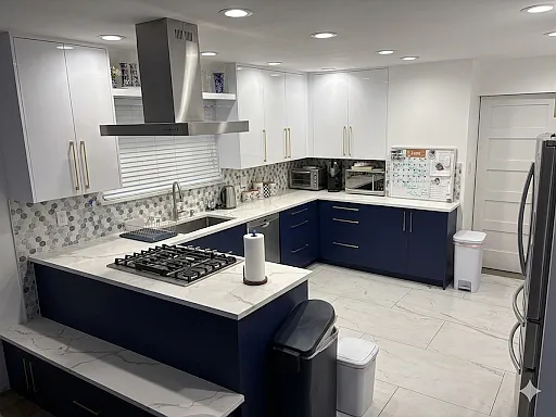 28 Travis Ave — Photo 3