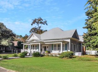 350 Barkley St, Elloree, SC 29047